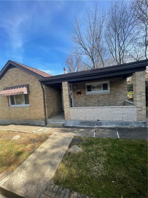 323 12 Camp Ave, New Kensington, PA 15068