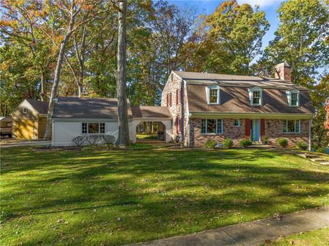 2362 Kuhlview Dr, Franklin Park, PA 15237