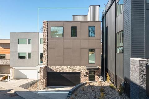 247 Zuzu Cir, Pittsburgh, PA 15210