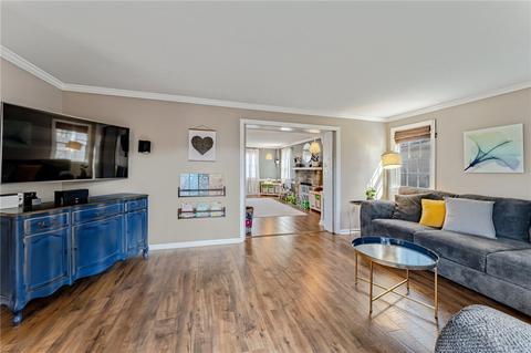 2305 Lambeth Dr, Pittsburgh, PA 15241 photo 7