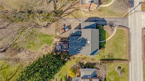 2305 Lambeth Dr, Pittsburgh, PA 15241 photo 3