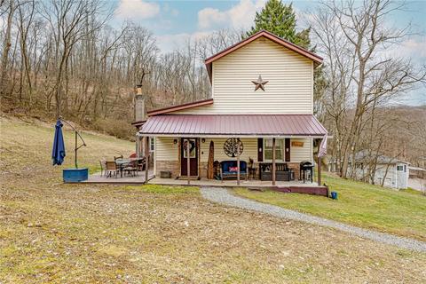 110 Valley View Dr, Kittanning, PA 16201