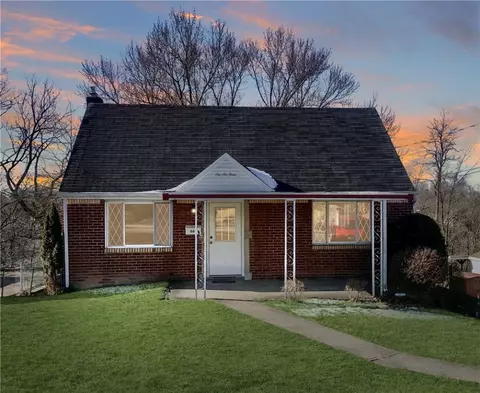 663 Sara Ln, Verona, PA 15147