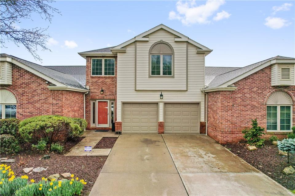 192 Fairway Landings Dr, Canonsburg, PA 15317 25 Photos MLS