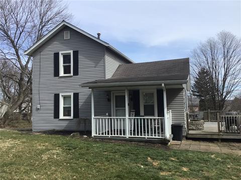 400 Plum St, Mercer, PA 16137