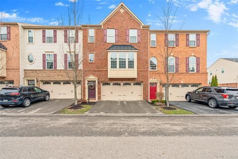 1402 Pointe View Dr, Mars, PA 16046 photo 1