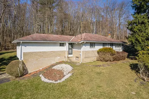 430 E Pittsburgh St, Delmont, PA 15626
