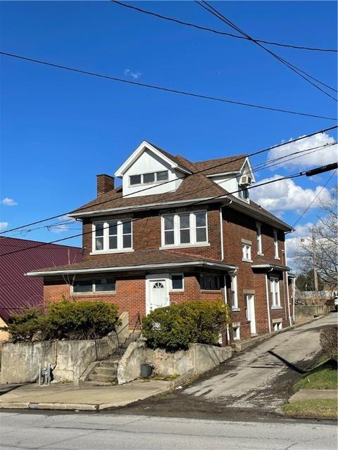 1705 Moravia St, New Castle, PA 16101