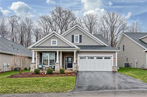 147 Summer Seat Ln, Pittsburgh, PA 15237