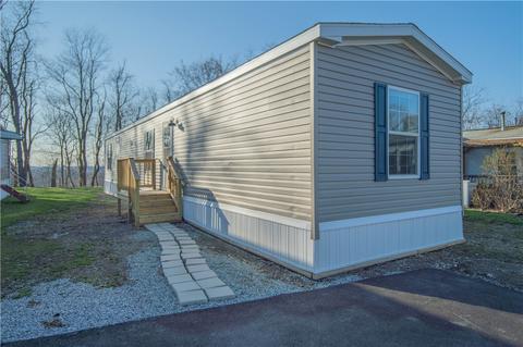 8010 Jupiter Dr, Aliquippa, PA 15001