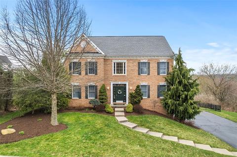 203 Rock Run Rd, Mcmurray, PA 15317