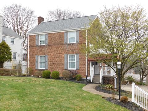221 National Dr, Pleasant Hills, PA 15236