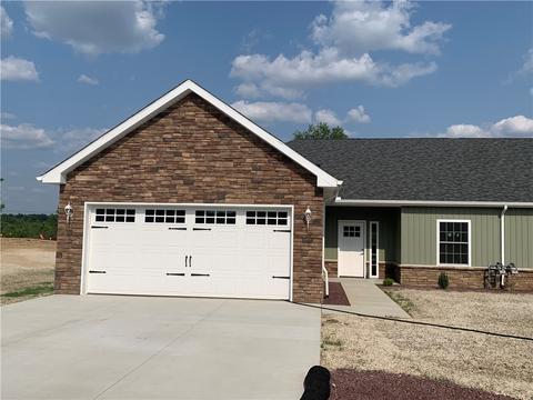 314 Cherokee Dr, Beaver Falls, PA 15010