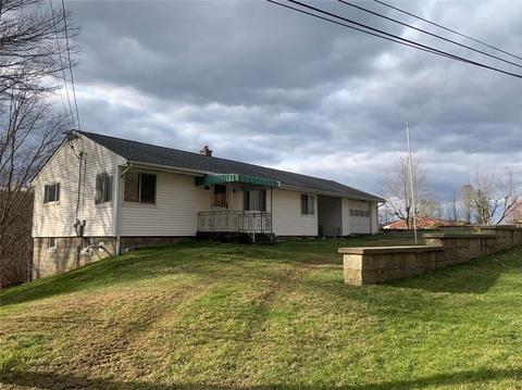 1426 Kittanning Pike, Karns City, PA 16041
