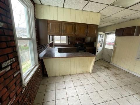 302 E 4th St, Derry, PA 15627 photo 5