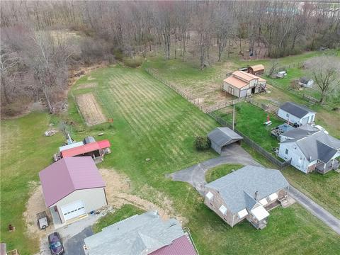 1748 S Eighty Eight Rd, Greensboro, PA 15338