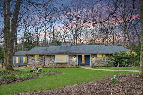 3031 W Swansea Cres, Hampton, PA 15101
