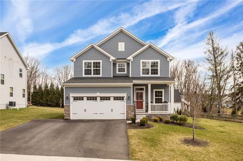 1075 Blackhawk Dr, Valencia, PA 16059