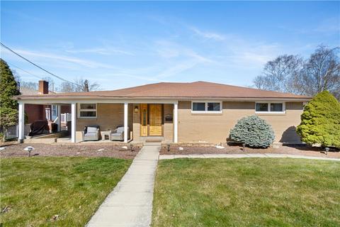 138 Longvue Dr, West Mifflin, PA 15122