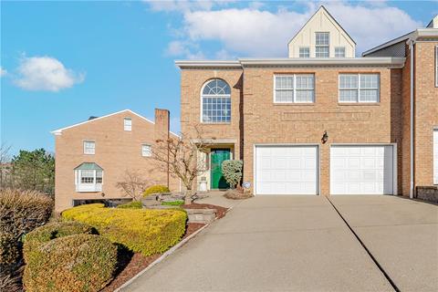245 Merion Dr, Pittsburgh, PA 15228
