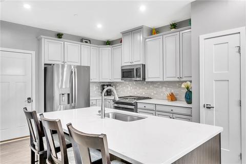 300 Helenium Dr, Mars, PA 16046 photo 7