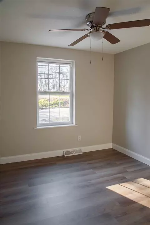 1070 Chapel Rd, Monaca, PA 15061 photo 13