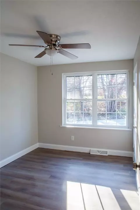 1070 Chapel Rd, Monaca, PA 15061 photo 12