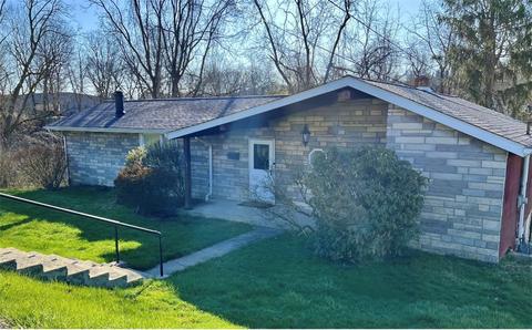 162 Chestnut St, Aliquippa, PA 15001