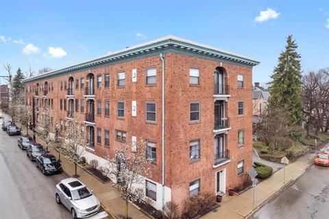 5611 Elmer St #202, Shadyside, PA 15232