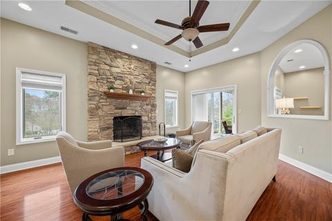 2585 Chase Dr, Hampton, PA 15044 photo 9