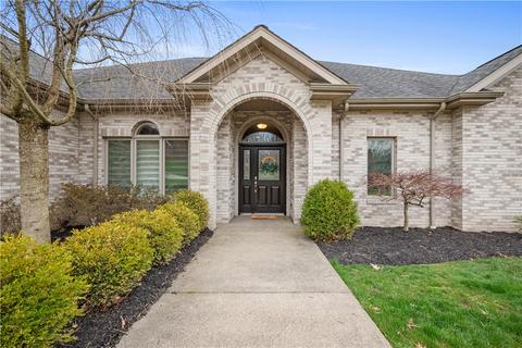 2585 Chase Dr, Hampton, PA 15044 photo 2