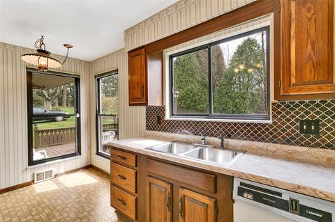 141 Adele Rd, Pittsburgh, PA 15237 photo 13