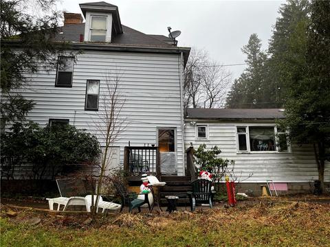 369 Eicher, Pittsburgh, PA 15237