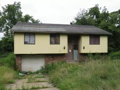 443 Porter St, North Versailles, PA 15137