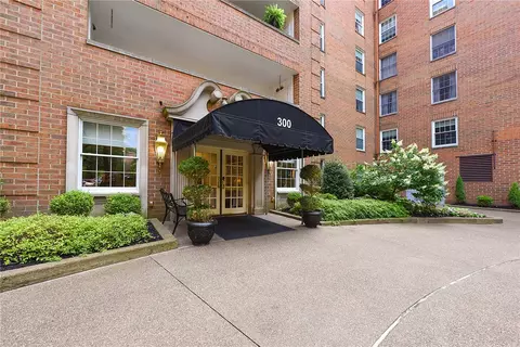 300 Fox Chapel Rd #405, Pittsburgh, PA 15238