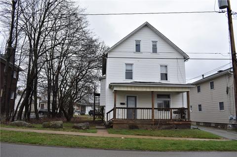 739 Locust St, Indiana, PA 15701