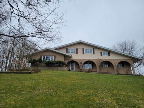 1855 Alamae Lakes Rd, South Franklin, PA 15301