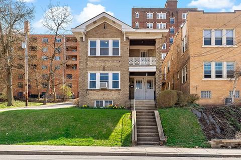 101 Shady Dr W, Mt Lebanon, PA 15228