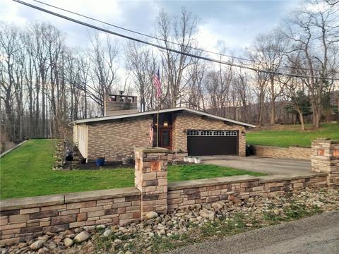 252 Mountain View Rd, Uniontown, PA 15401