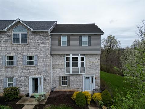 425 Linda Ln, Chartiers, PA 15342