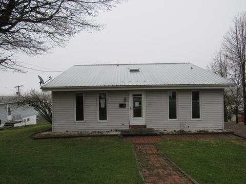 1011 S Orchard St, Somerset, PA 15501