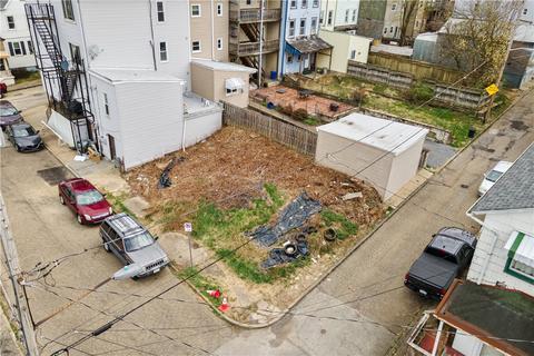 3212 Downing St, Pittsburgh, PA 15219