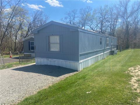 8030 Mercury Dr, Aliquippa, PA 15001