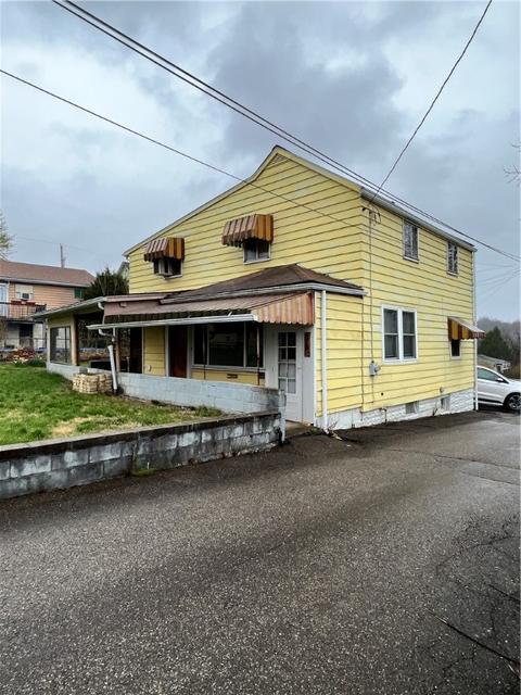 434 12 Pitt St, Leechburg, PA 15656