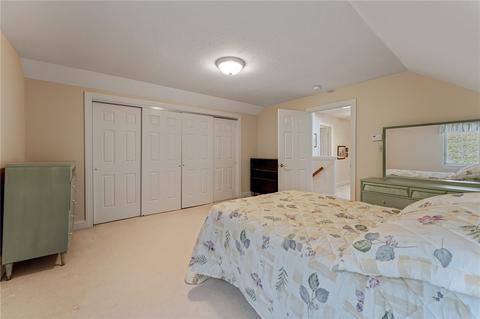 2534 Red Oak Ct, Hampton, PA 15101 photo 19
