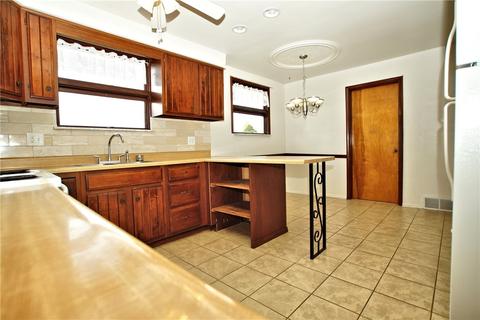 2156 Denmark Manor Rd, Export, PA 15632 photo 10