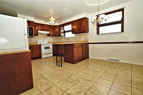 2156 Denmark Manor Rd, Export, PA 15632 photo 8