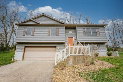 124 Debolt Ave, Masontown, PA 15461