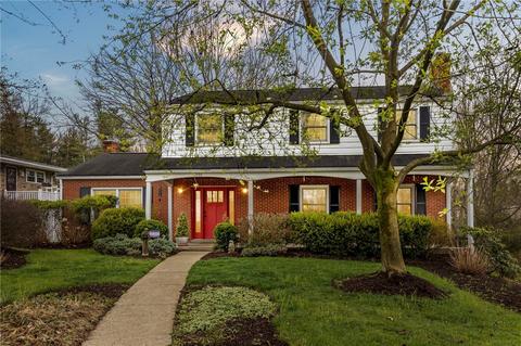 1790 Hassam Rd, Coraopolis, PA 15108