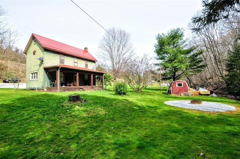 296 Amity Ridge Rd, Amwell, PA 15311